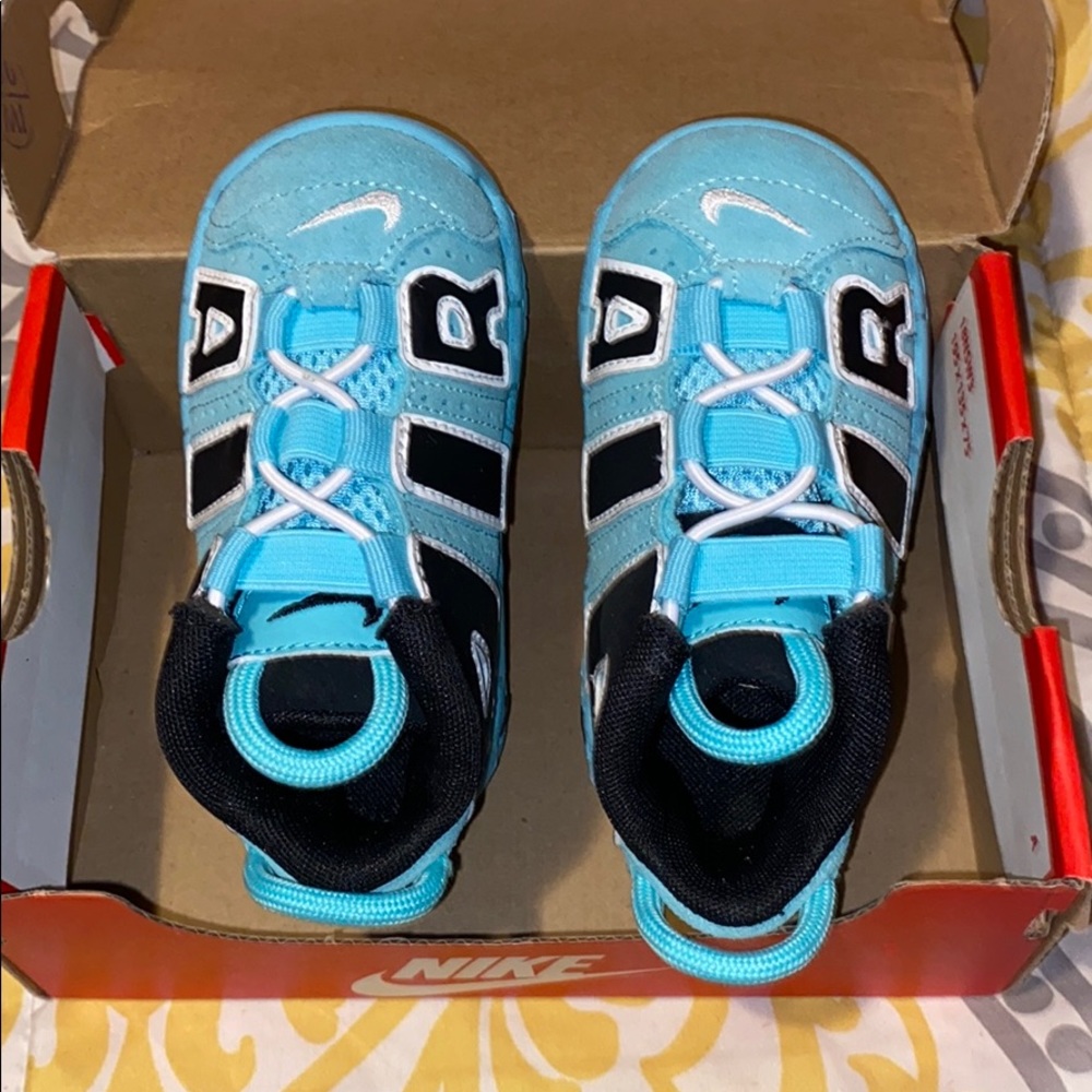 Toddler sneakers